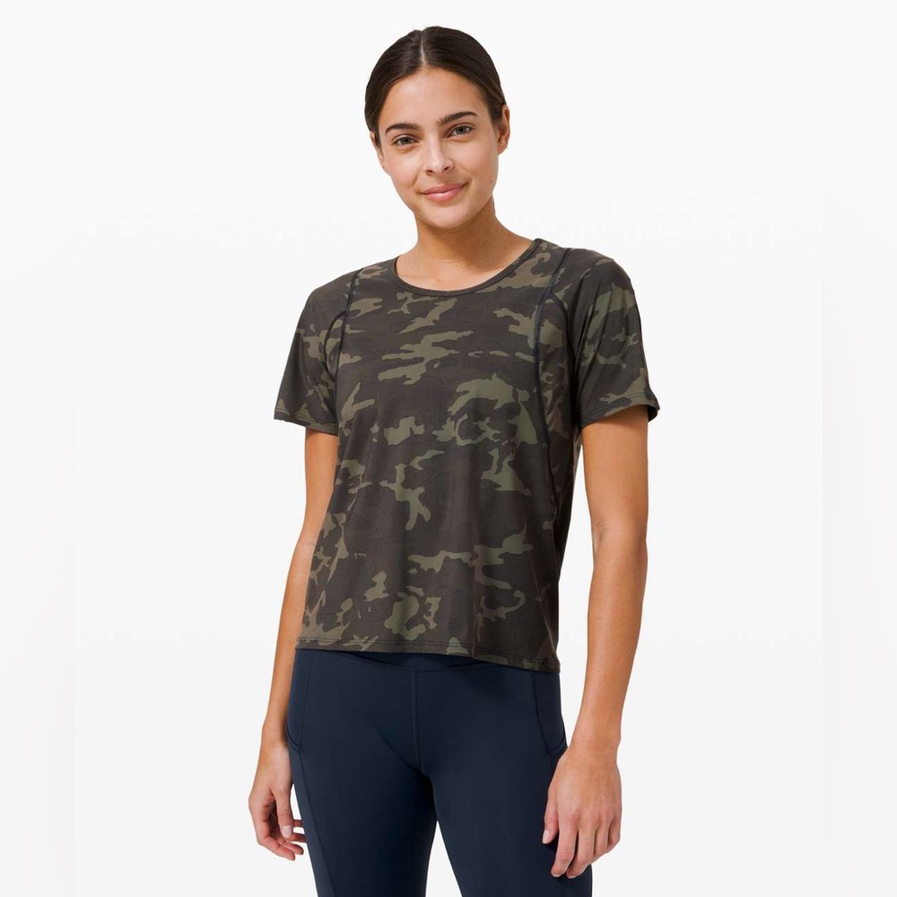 Lululemon Outrun the Heat Short Sleeve
Incognito Camo Multi Gator Green
